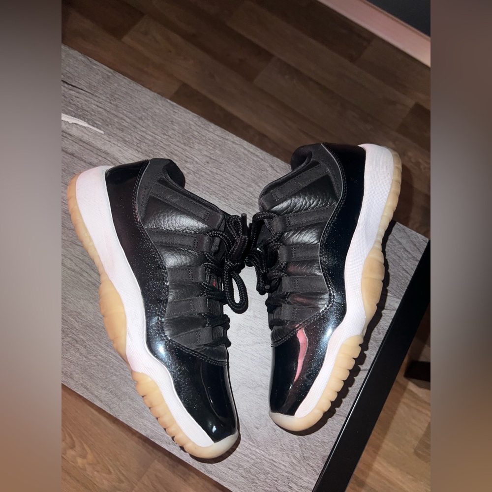 Jordan 11 retro low grade school 5.5